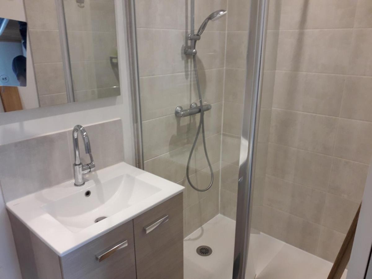 Appartement 2 Pieces Avec Acces Piscine Interieure à Larmor-Plage Extérieur photo